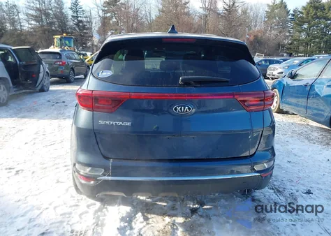 2021 Kia Sportage Lx z USA, uszkodzony, nr VIN KNDPMCAC7M7905863